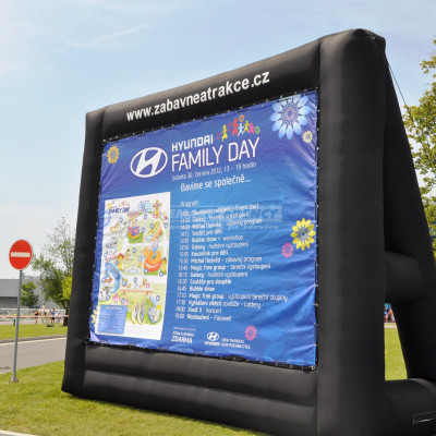 Mobilní nafukovací billboard