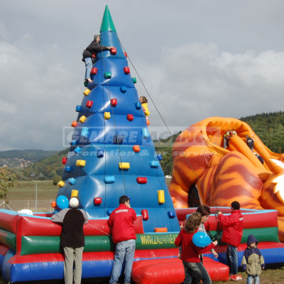 Horolezecká stěna nafukovací