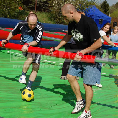 Lidský stolní fotbal