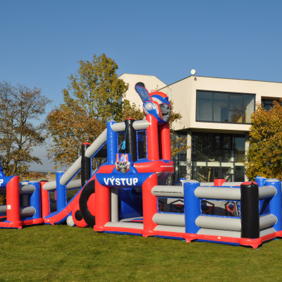 Volný pád - Superhrdinové