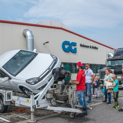 Simulátor přetočení vozidla na střechu