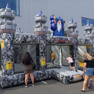 Hrad se skluzavkou "kouzelník"