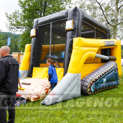 Skákací hrad Nakladač