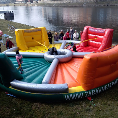 Wipe Out Bungee aréna