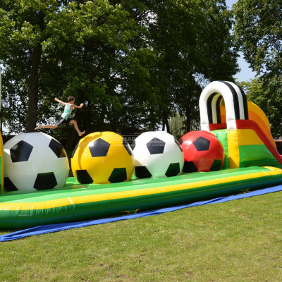 Wipe Out Obří fotbalové koule