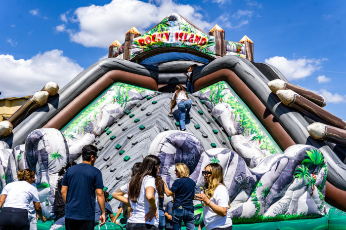 horolezecká stěna pronájem