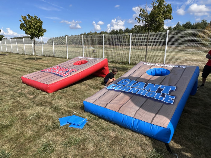 Pronájem cornhole