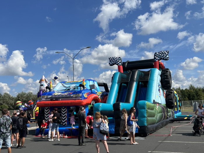 pronájem překážkové dráhy Racecar