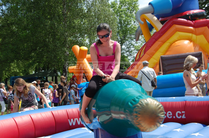 pronájem atrakce