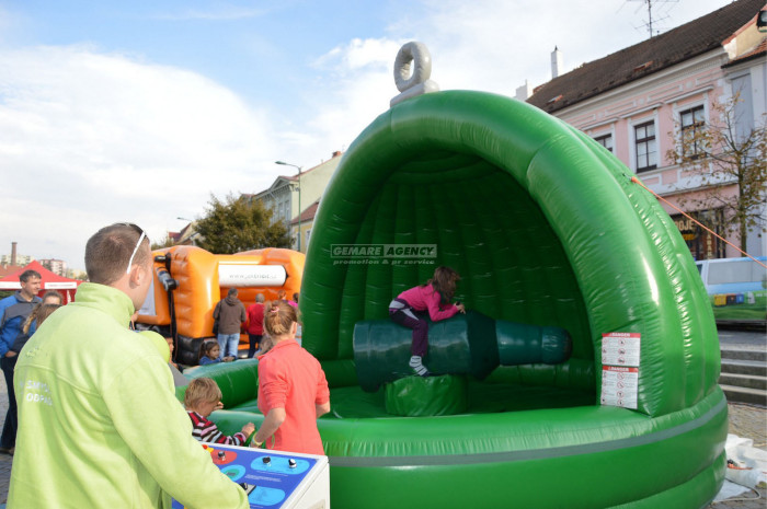 rodeo-lahev-trenazer