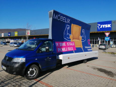 pujčovna reklamních vozidel