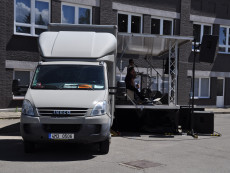 pronájem mobilní podium