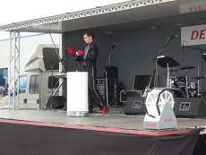 půjčovna mobilního podia