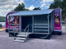 pronájem prezentačního přívěsu