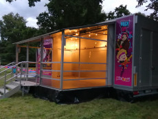 půjčení přívěsu roadshow reklama