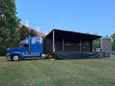 mobilní truck stage