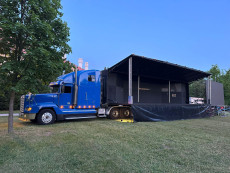 pronájem usa kamion truck