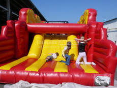 nafukovací překážková dráha pro děti