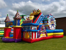 pronájem atrakce překážková dráha