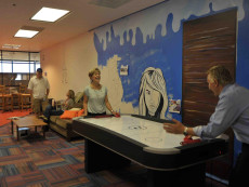 Airhockey zabavneatrakce.cz