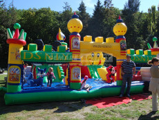 nafukovací atrakce pujčovna