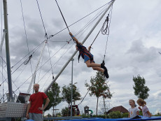 pronájem skákacích trampolín