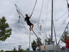 pronájem bungee trampolín