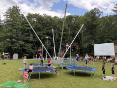 atrakce-bungee-trampoliny-pronajem