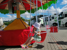 Pronájem řetízkového kolotoče