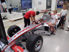 pronájem formule McLaren