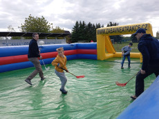 pronájem florbalového hřiště