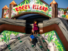 pronájem skákací hrad