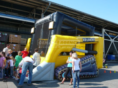 pronájem skákací hrad stroj