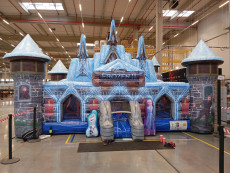 hrad se skluzavkou Frozen