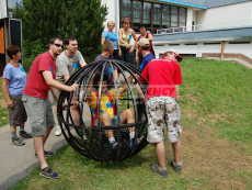 zabavna-atrakce-lidske-kuzelky