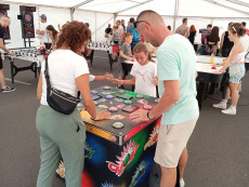 pronájem postřehové atrakce lovec světla