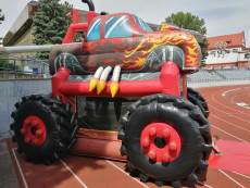 nafukovaci-hrad-auto Brno