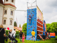pronájem horolezcká stěna