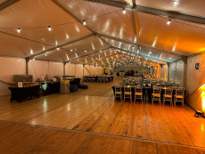 půjčovna dřevěné podlahy