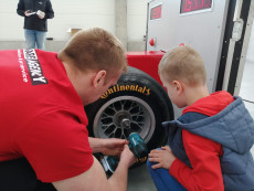 Pronájem pit stop simulátor