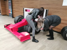 F1 výmena kol na čas