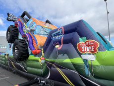 Půjčovna nafukovací překážkové dráhy