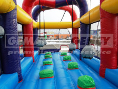 překážková dráha k pronájmu