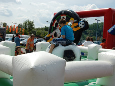 pronájem atrakce fotbalového rodea