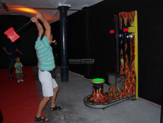 pronájem atrakce kladivo