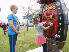 westernové atrakce k pronájmu