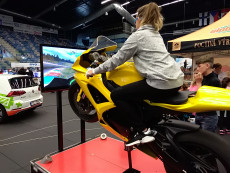 simulátor motorky pronájem Olomouc