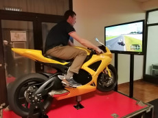 Pronájem závodních simulátorů na konference