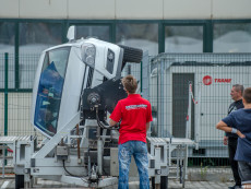 pronájem otočný simulátor 