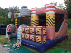 pronájam skákacího hradu bořek stavitel